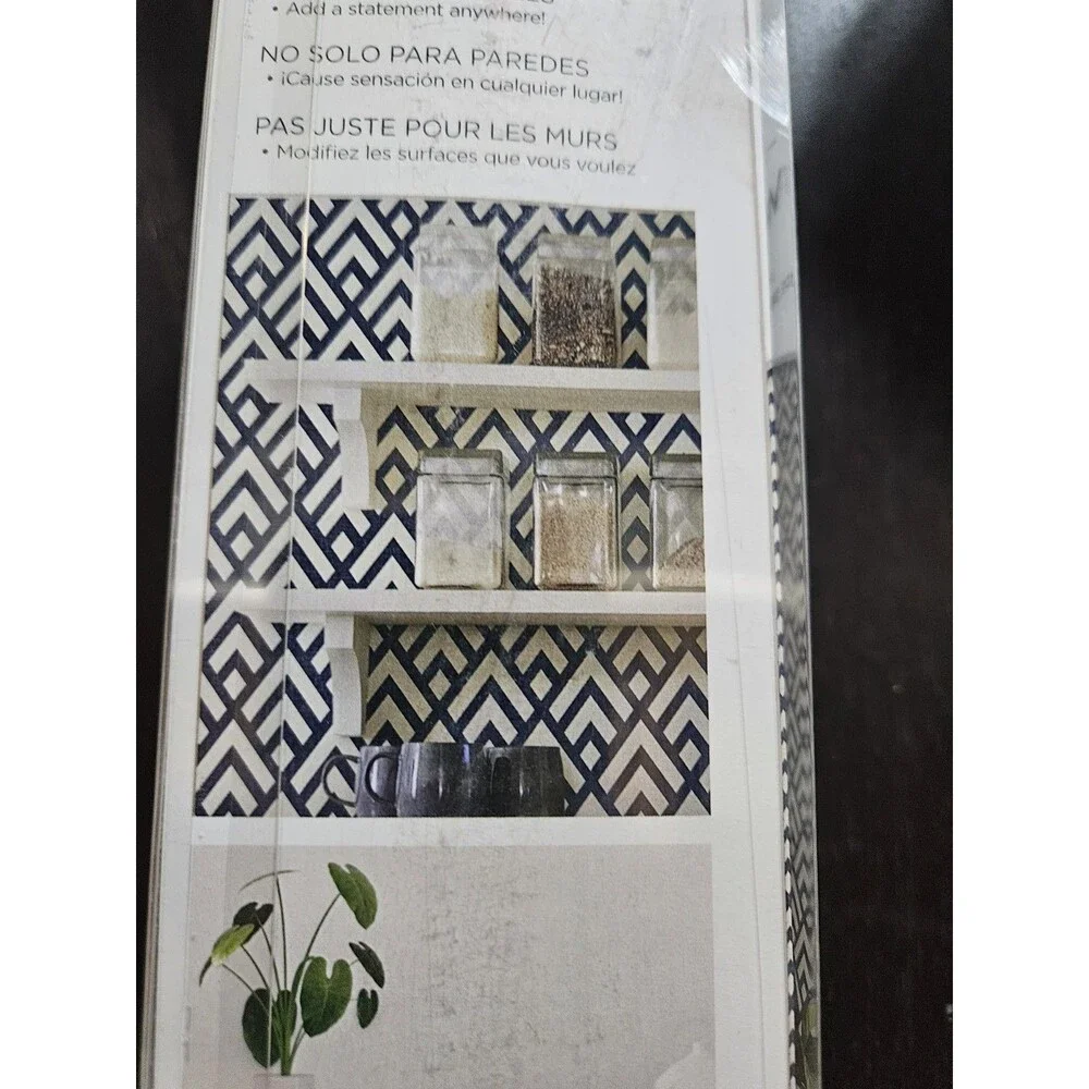 NuWallpaper Kanoko Navy Vinyl Peel & Stick Wallpaper Roll (20.5 in x 18 ft)
